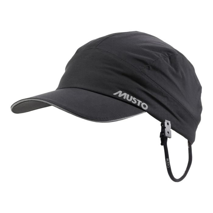 Musto Performance Waterproof Cap – Black – Wasserdichte Segelkappe mit windfestem Design