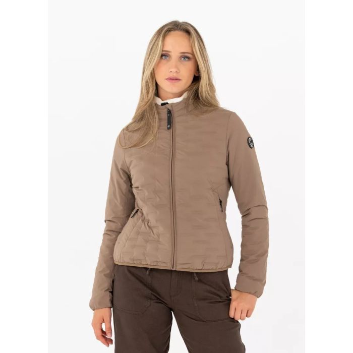 Pelle Petterson Womens Aura Down Jacket – Toffee | Leichte Damen Daunenjacke mit nachhaltiger Isolierung