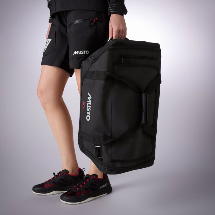 Musto 30L Duffel Bag – Wasserabweisende Segel- & Reisetasche